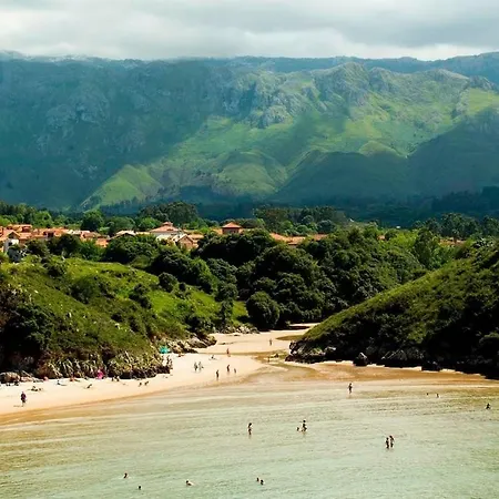 Duplex En Casona Asturiana, דירה